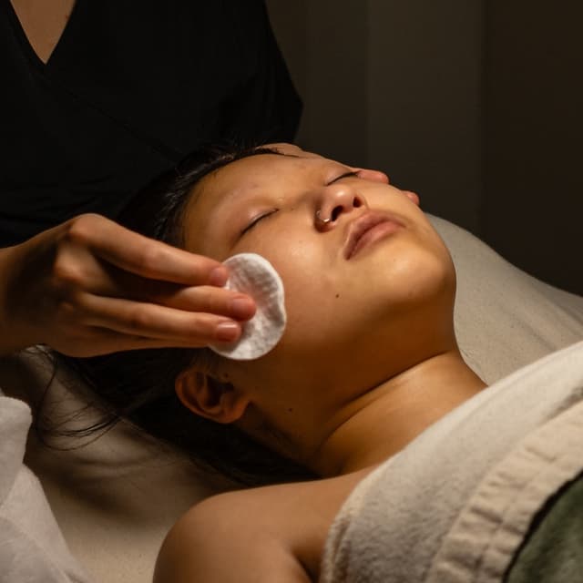 Dermaplaning Facial Bundle 